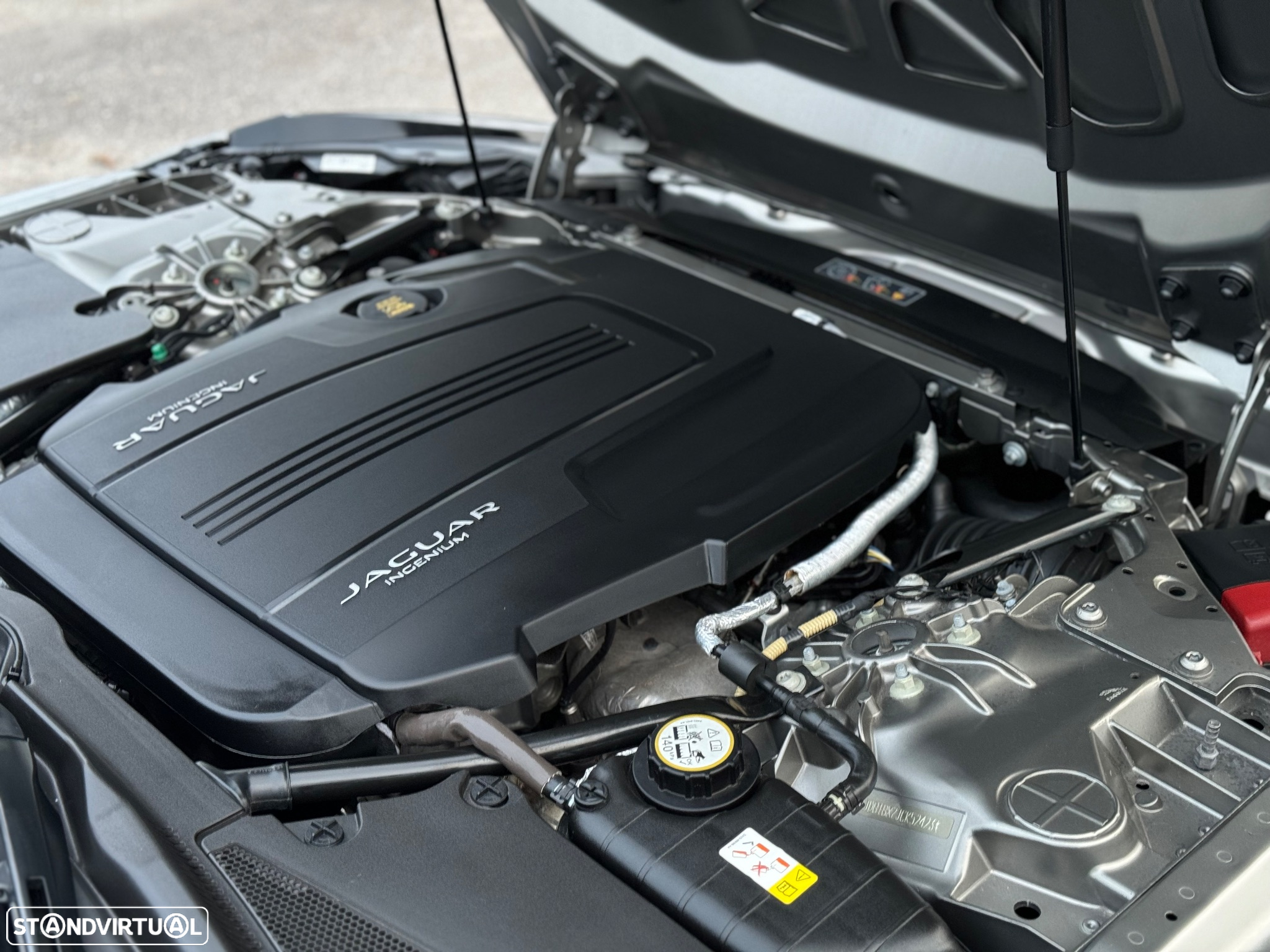Jaguar F-Type Coupe 2.0 Aut. - 30