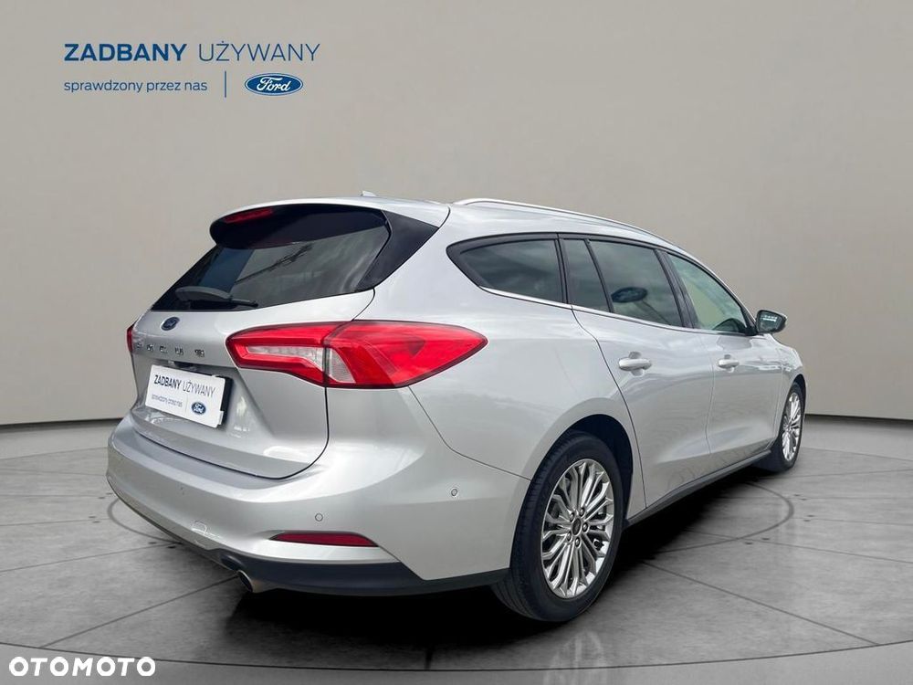 Ford Focus - 8