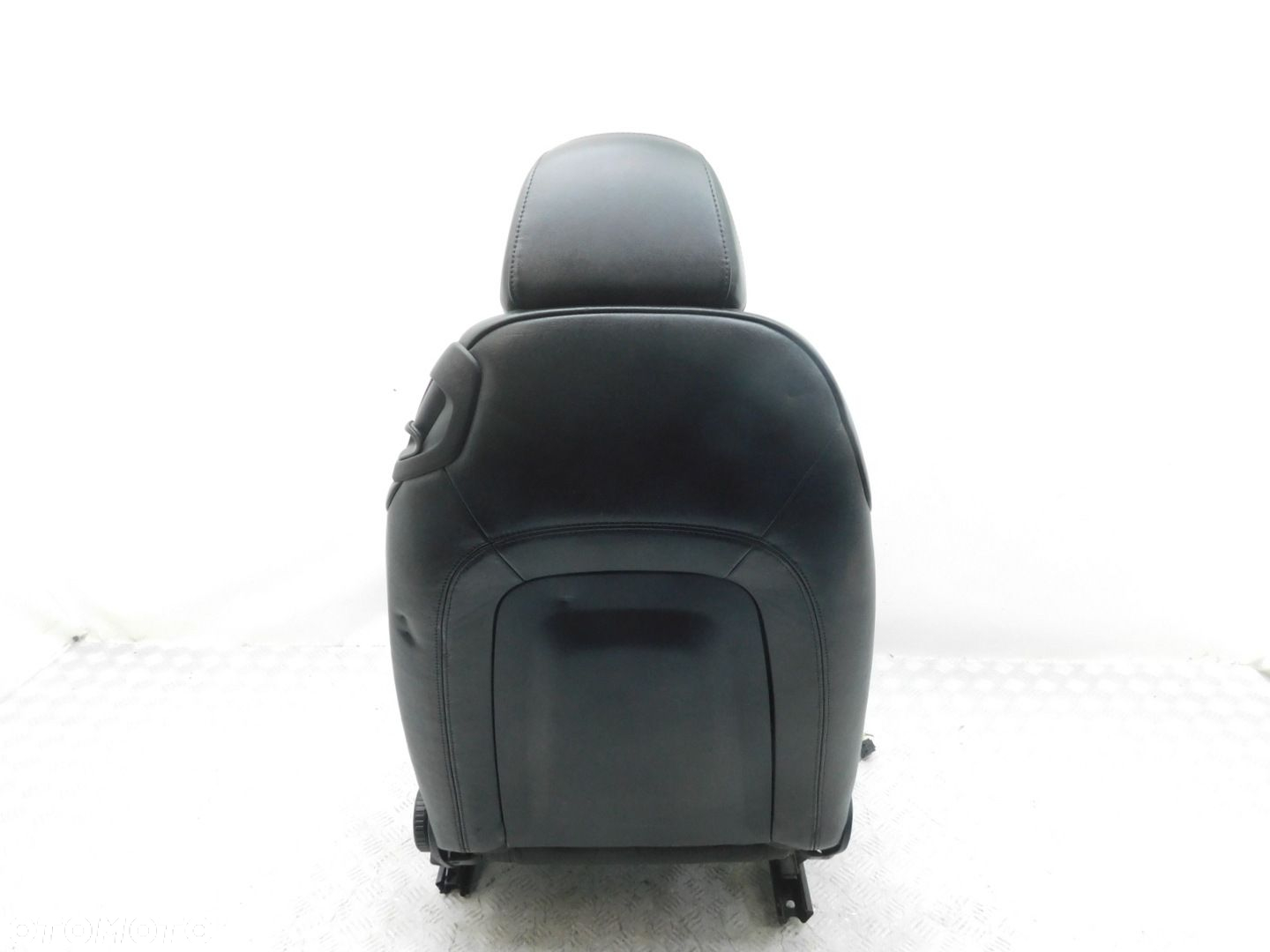 FOTELE SKÓRZANE S-LINE kpl - AUDI TT 8J 06-14 EU - 8
