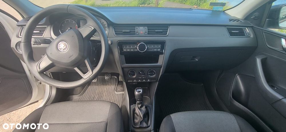 Skoda RAPID 1.2 TSI Active - 22