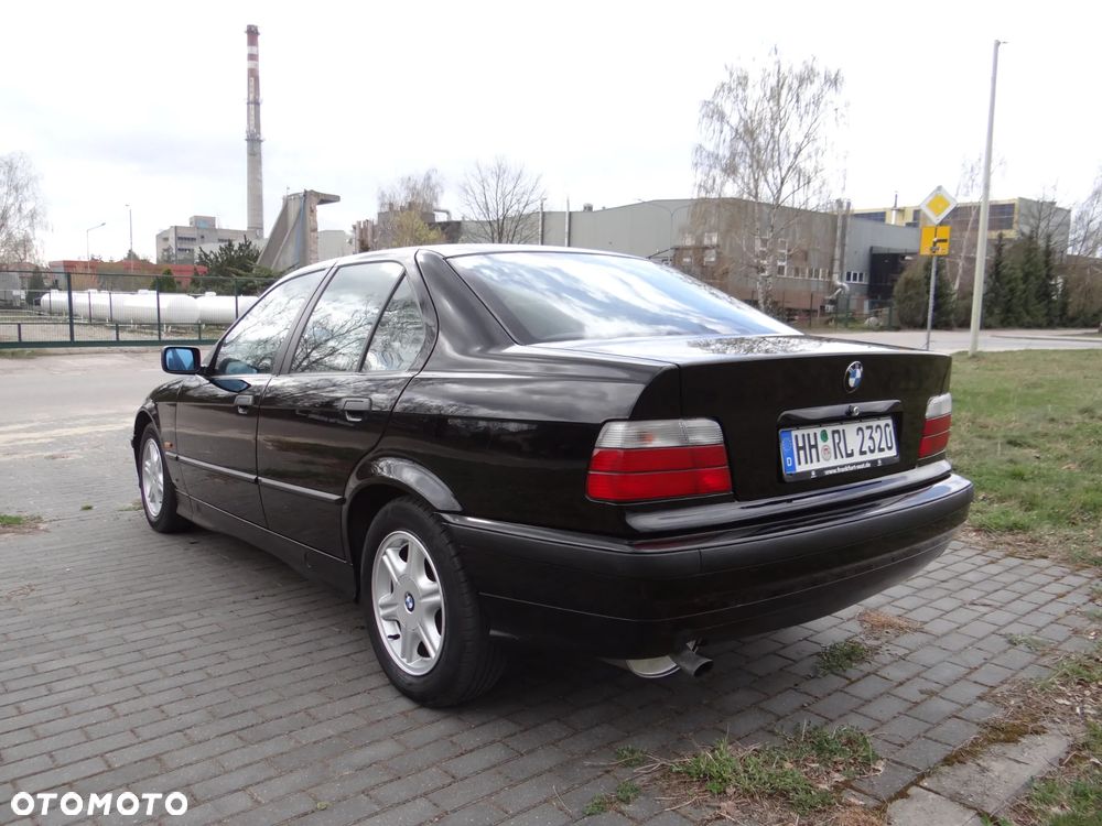 BMW Seria 3 316i - 9
