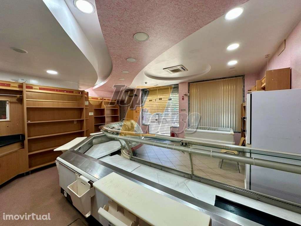 OPORTUNIDADE DE NEGÓCIO - TALHO PRONTO A FUNCIONAR | SANTO ANTONIO ... - Grande imagem: 4/11