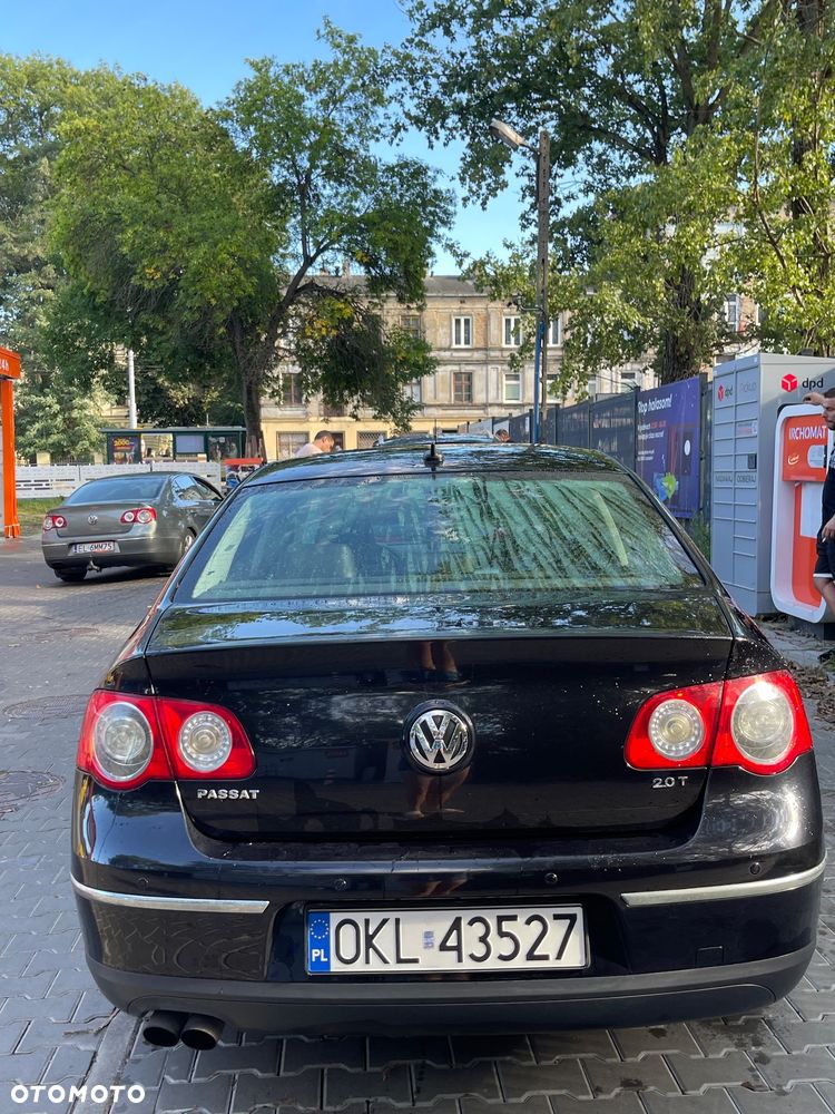 Volkswagen Passat 2.0 Turbo FSI Automatik Individual Chrom dunkel - 6