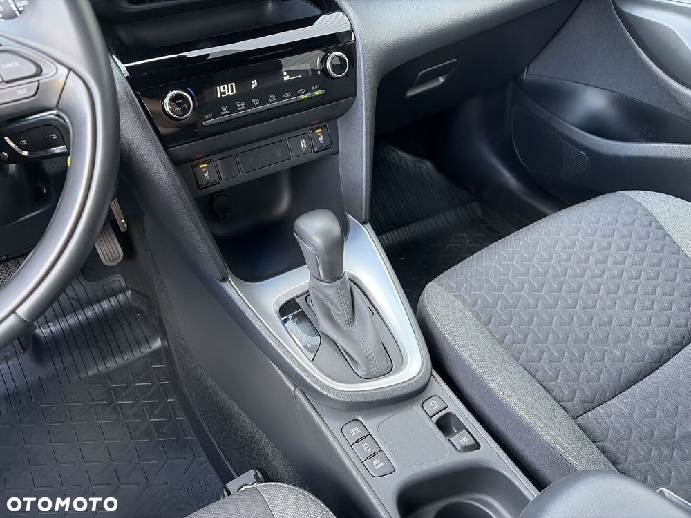 Toyota Yaris Cross Hybrid 1.5 Comfort - 17