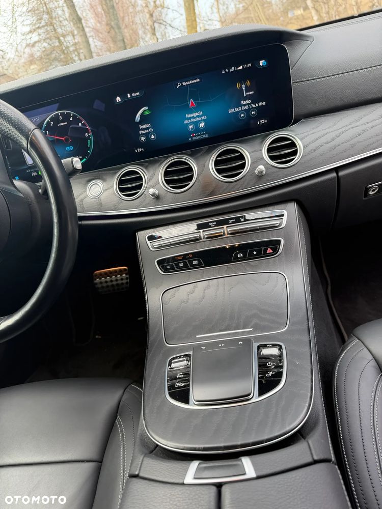 Mercedes-Benz Klasa E 220 d 9G-TRONIC - 12