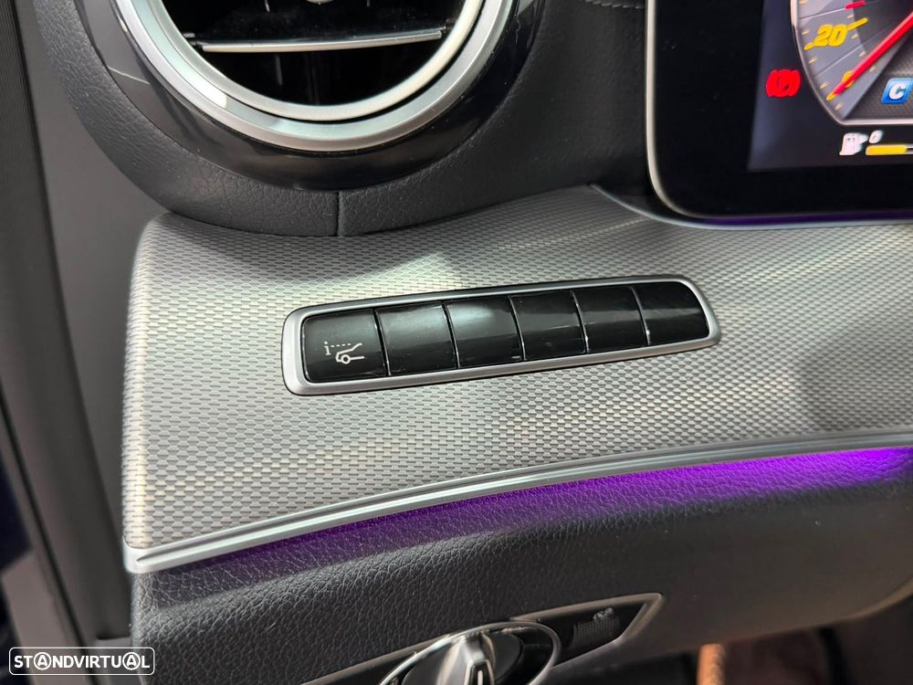 Mercedes-Benz E 220 d AMG designo - 12