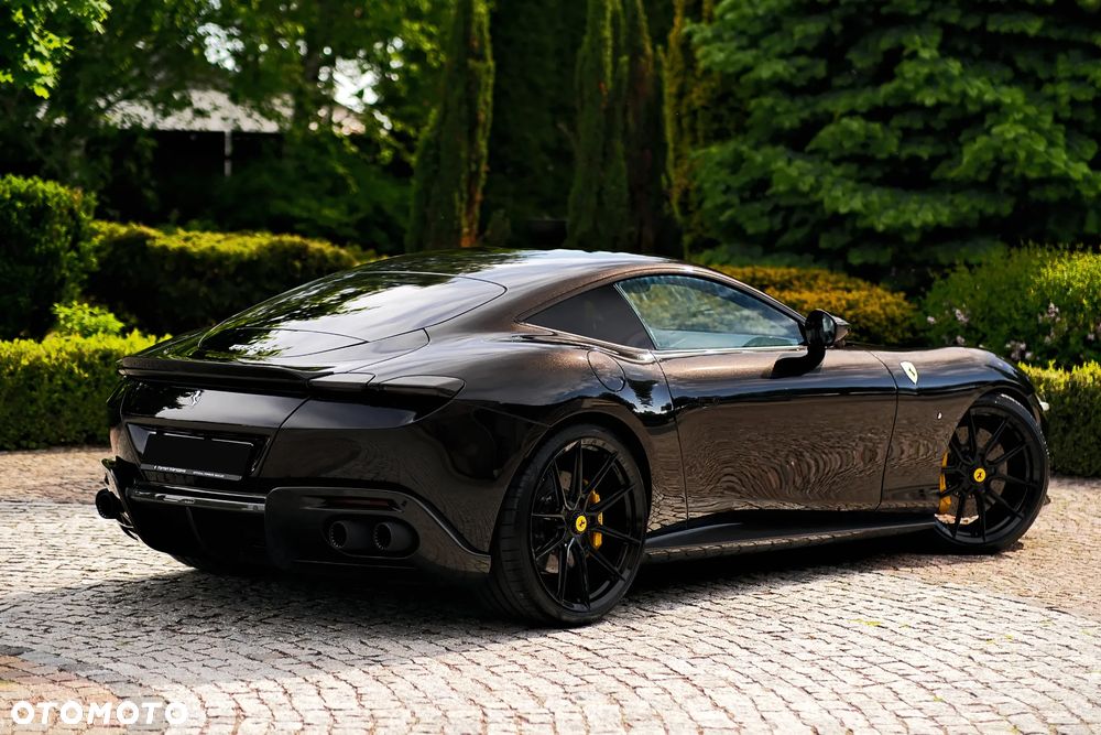 Ferrari Roma - 11