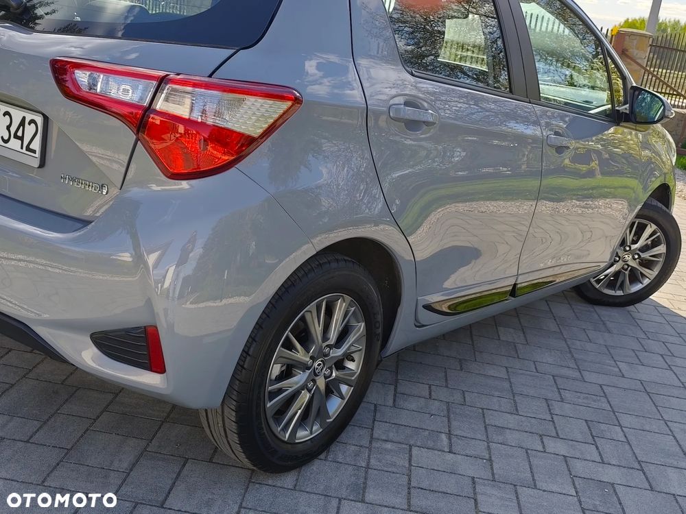 Toyota Yaris Hybrid 100 Premium EU6 - 10