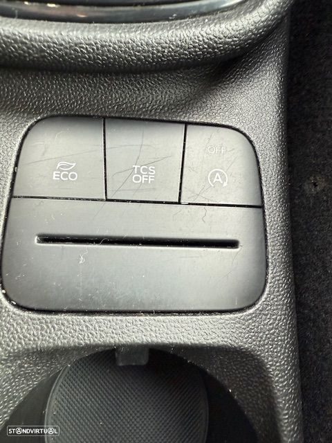 Ford Fiesta 1.1 Ti-VCT Titanium - 17