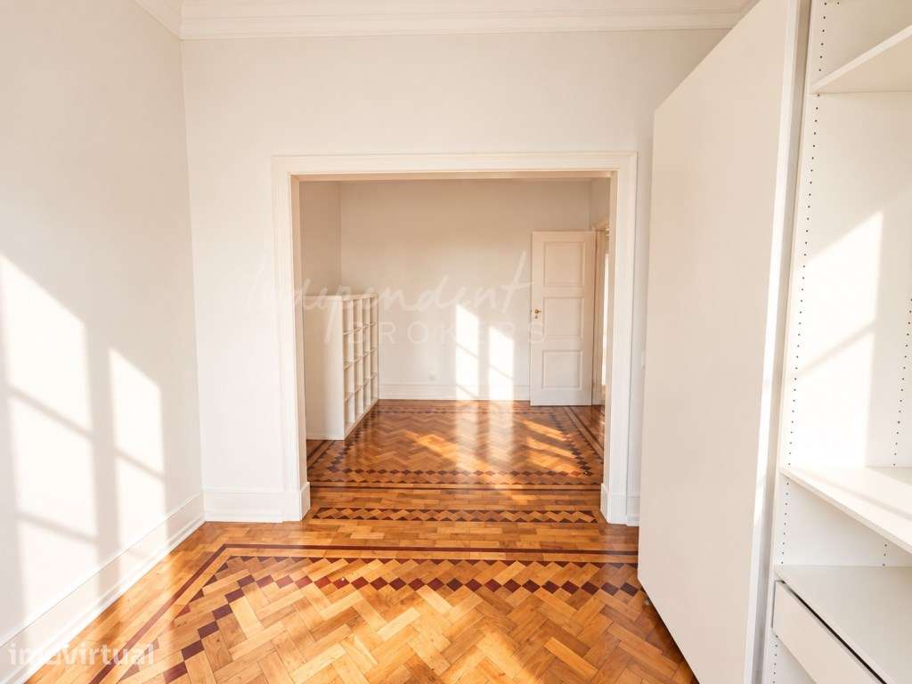 APARTAMENTO T4+1 PARA ARRENDAMENTO [SIDÓNIO PAIS] - Grande imagem: 2/18