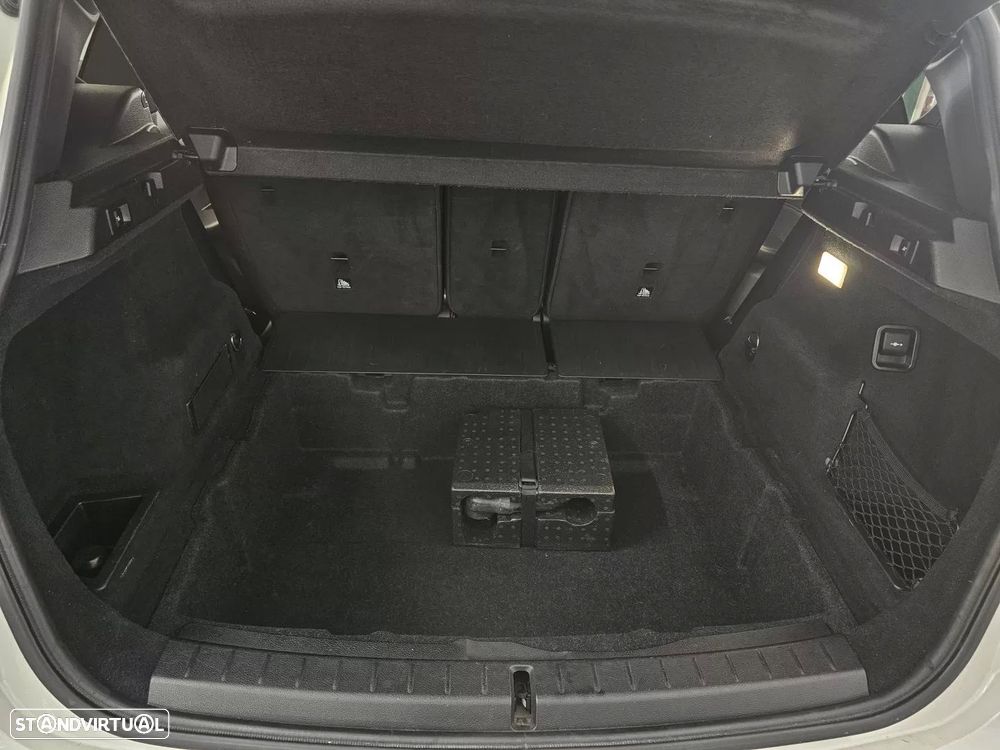 BMW X2 18 d sDrive Auto Pack M - 24