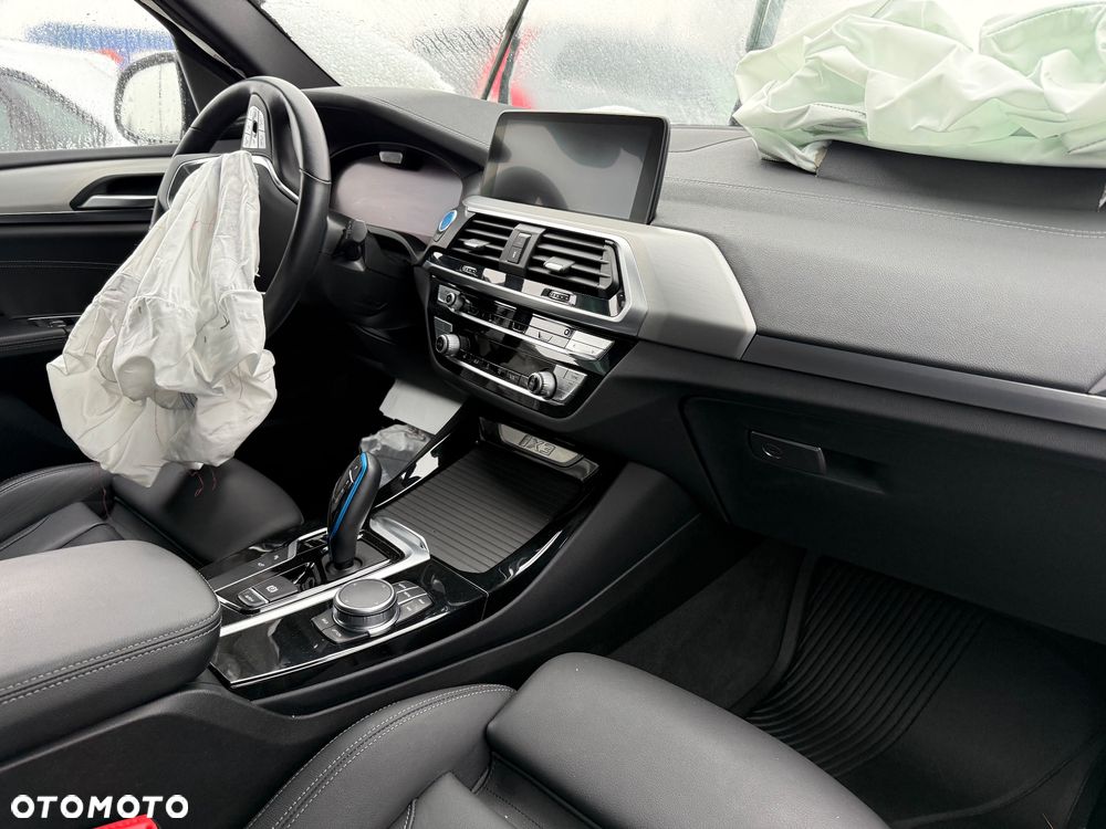 BMW iX3 Impressive - 19