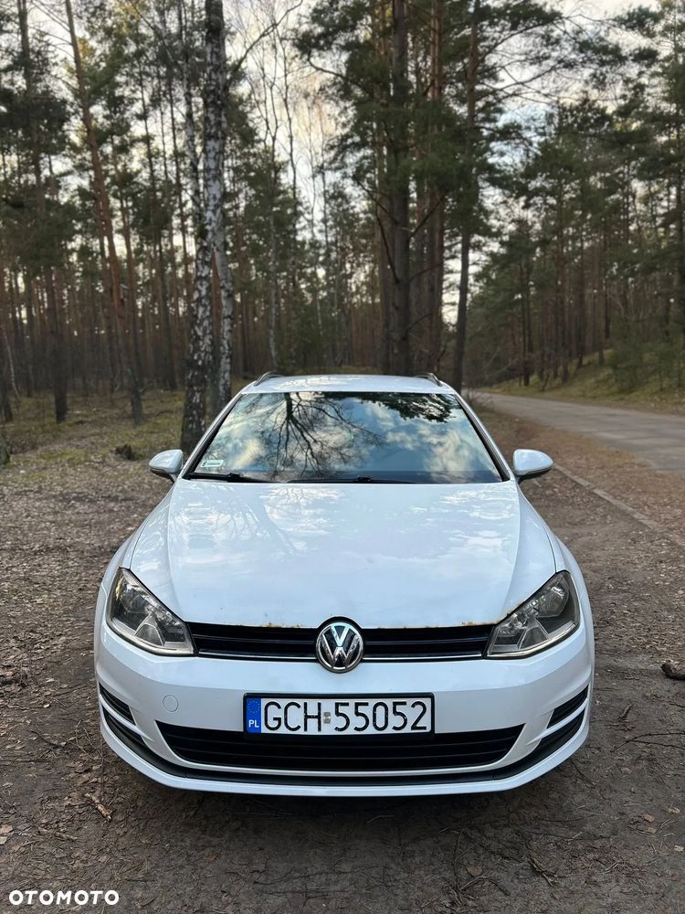 Volkswagen Golf - 1