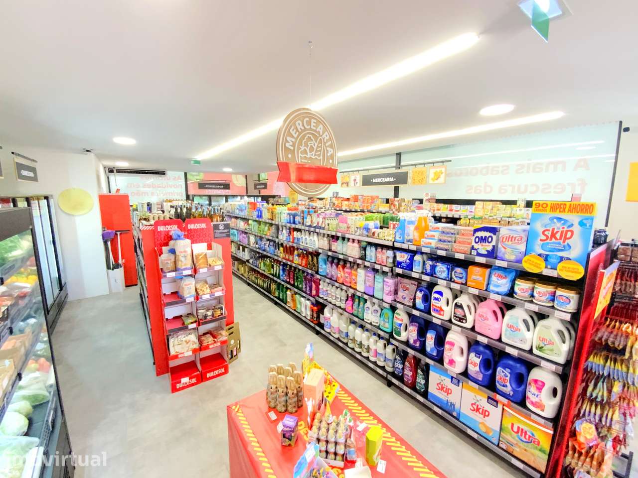 Trespasse Supermercado em funcionamento - Tenões, Braga - Grande imagem: 3/7