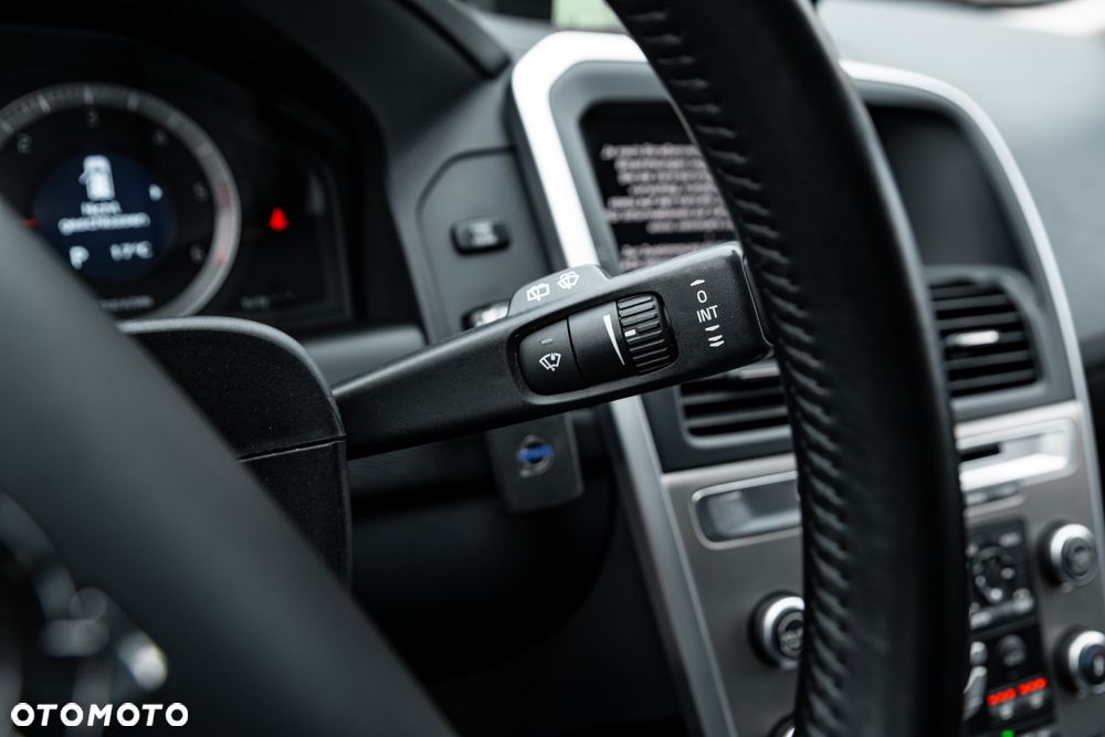 Volvo XC 60 2.4D AWD - 31
