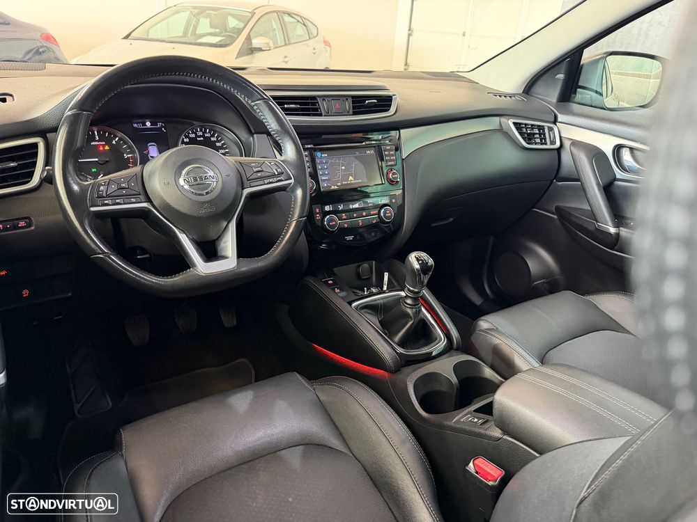 Nissan Qashqai 1.5 dCi N-Connecta J18+Led - 12