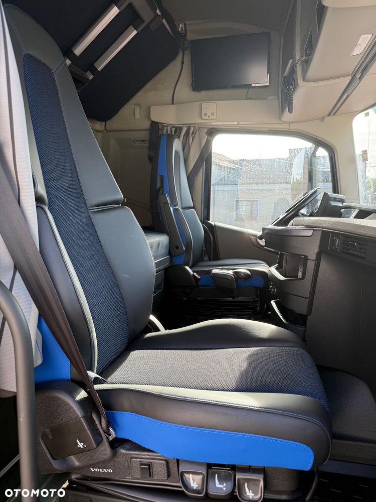 Volvo FH 500 / STANDARD / Przód Na Poduszkach / Klima Postojowa / I-SHIFT / Salon Polska - 8