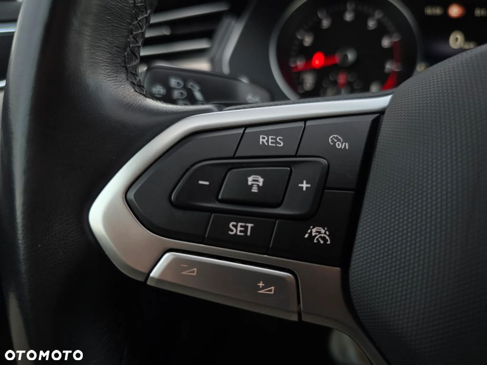 Volkswagen Passat 2.0 TSI Elegance DSG - 25