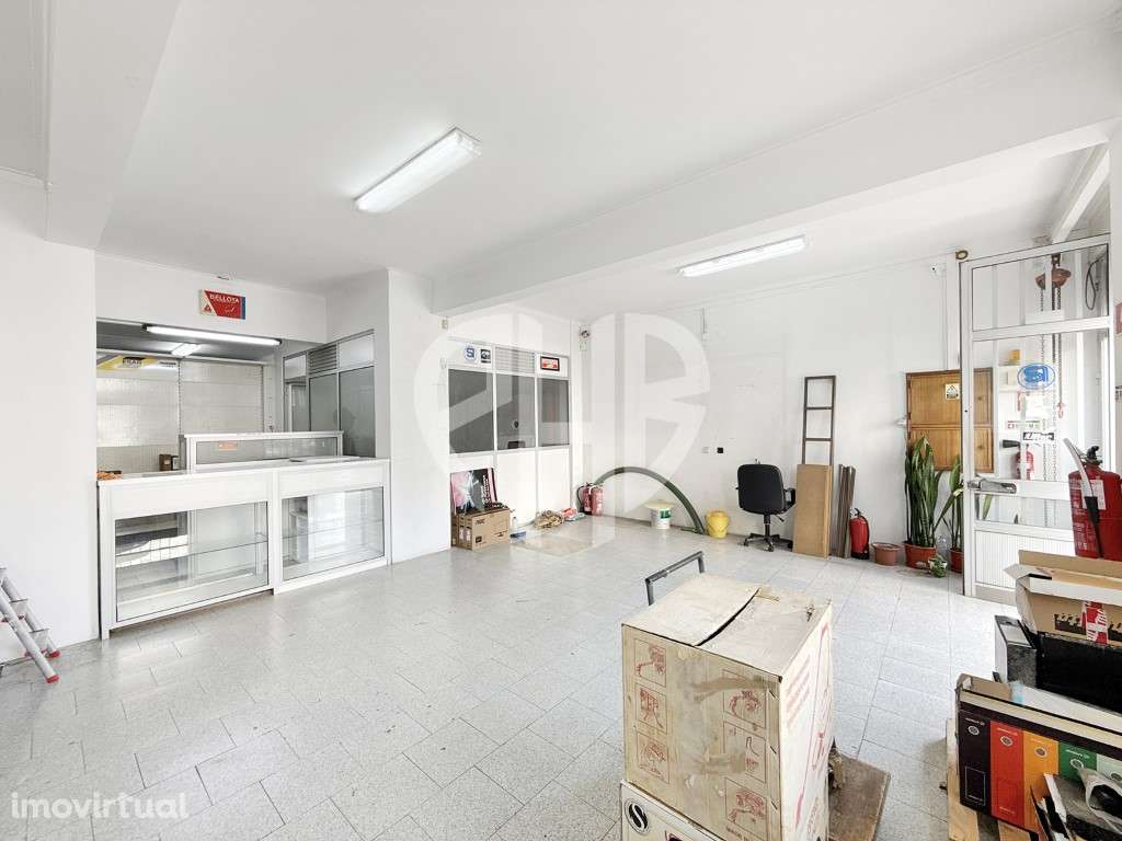 Loja - Armazém // P/Arrendamento Queluz - Grande imagem: 2/24