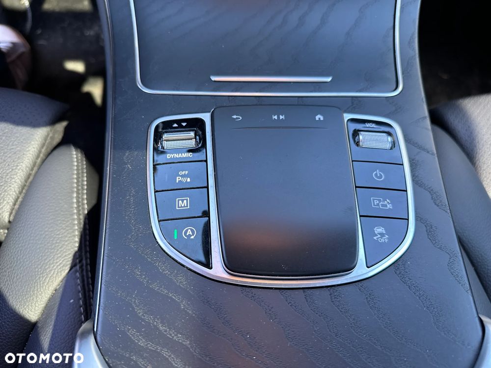 Mercedes-Benz GLC 300 mHEV 4-Matic Avantgarde - 18