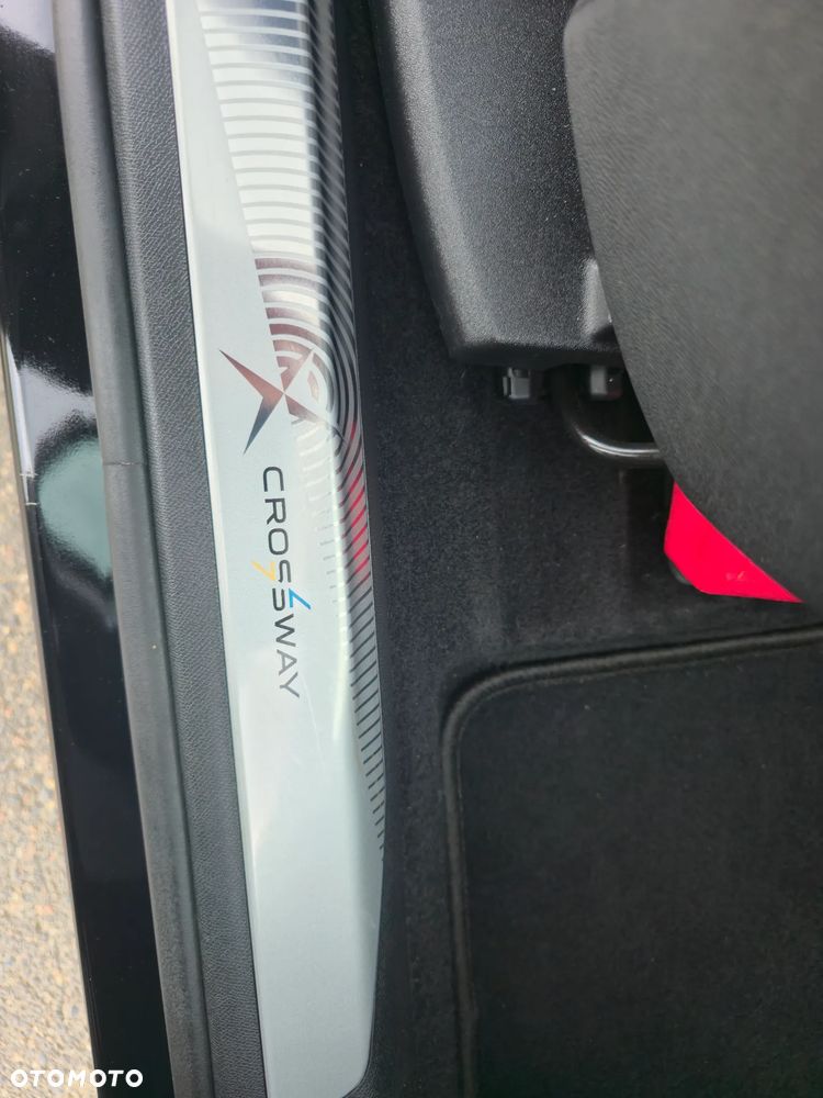 Peugeot 3008 PureTech 130 Stop & Start GPF EAT8 Crossway - 32