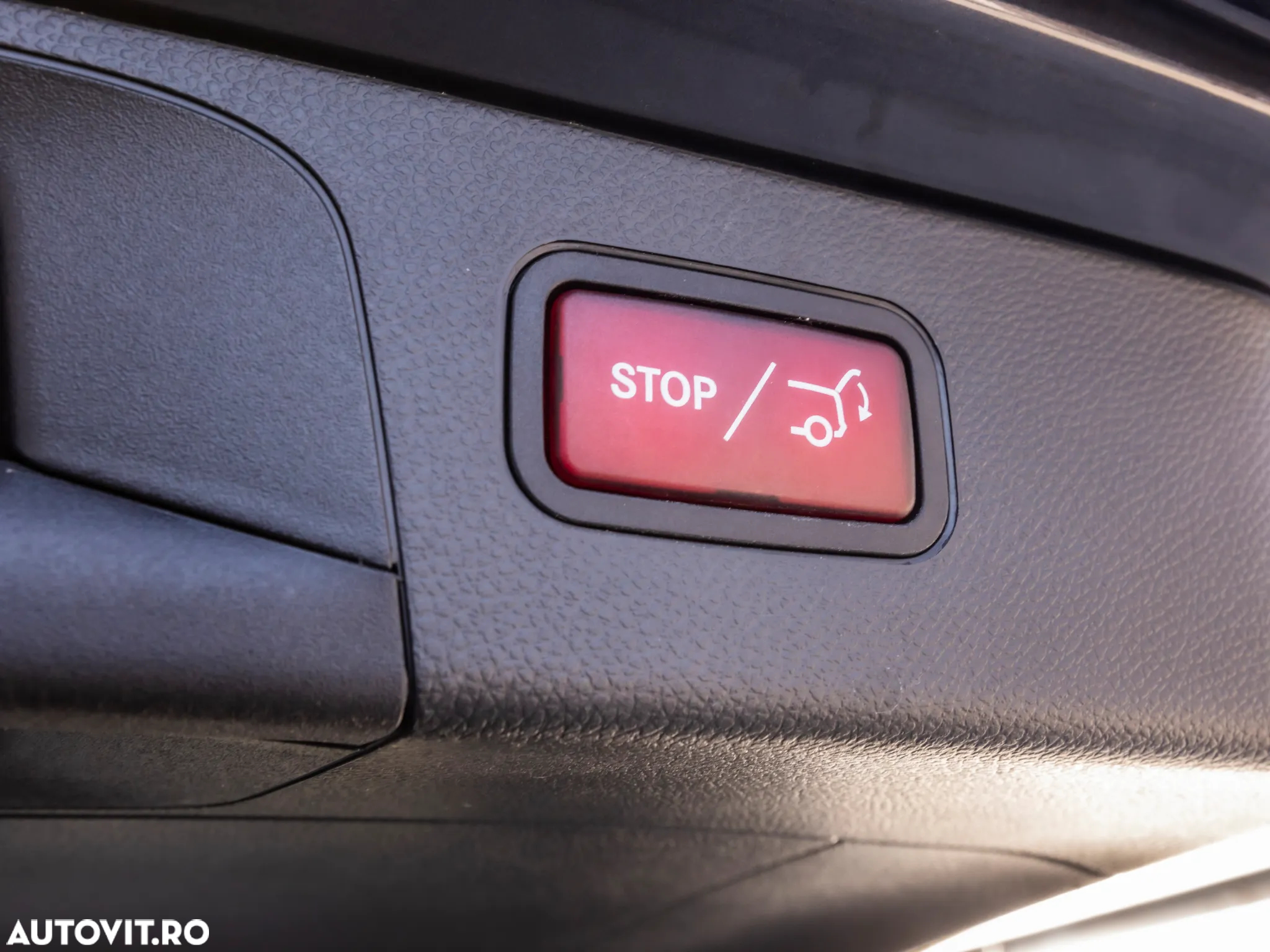 Mercedes-Benz GLC 300 e 4Matic 9G-TRONIC - 33