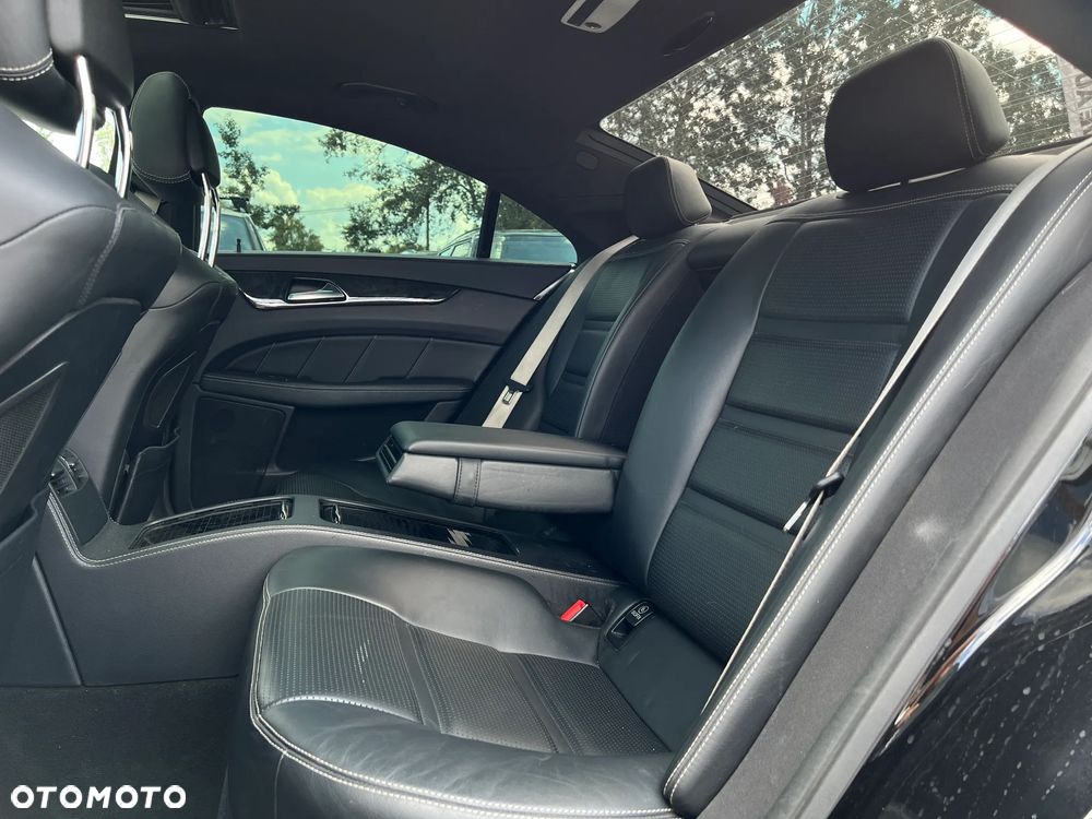 Mercedes-Benz CLS - 30