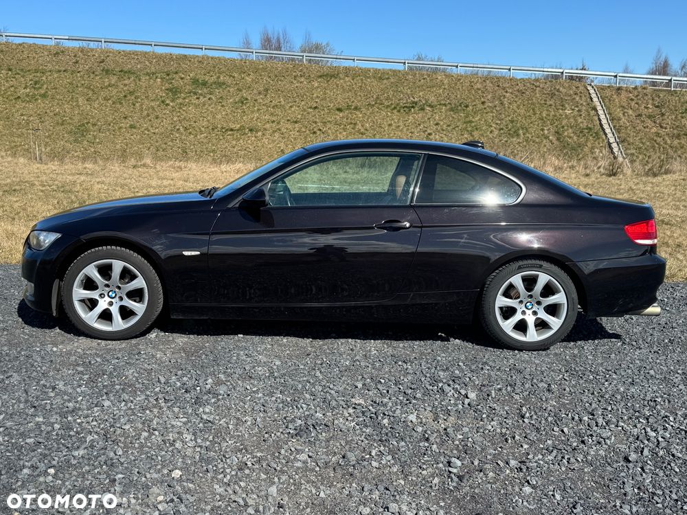 BMW Seria 3 320i - 8