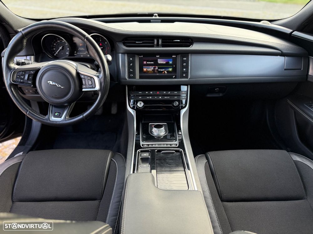 Jaguar XF 2.0 D R-Sport Aut. - 9