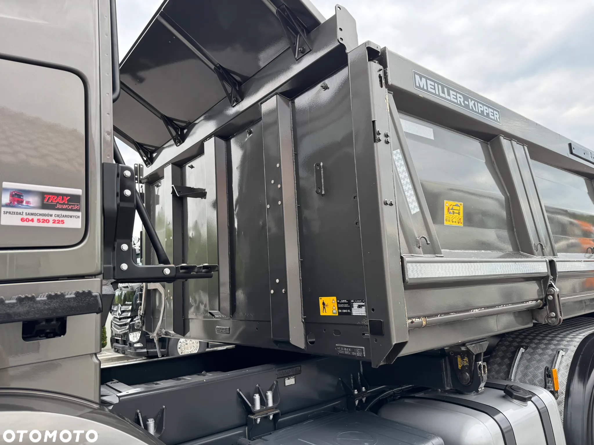 Mercedes-Benz AROCS 3345 6X6 WYWROTKA 3-str. MILLER, BORDMATIC, ZWOLNICE, IDEALNY STAN, z Niemiec - 29