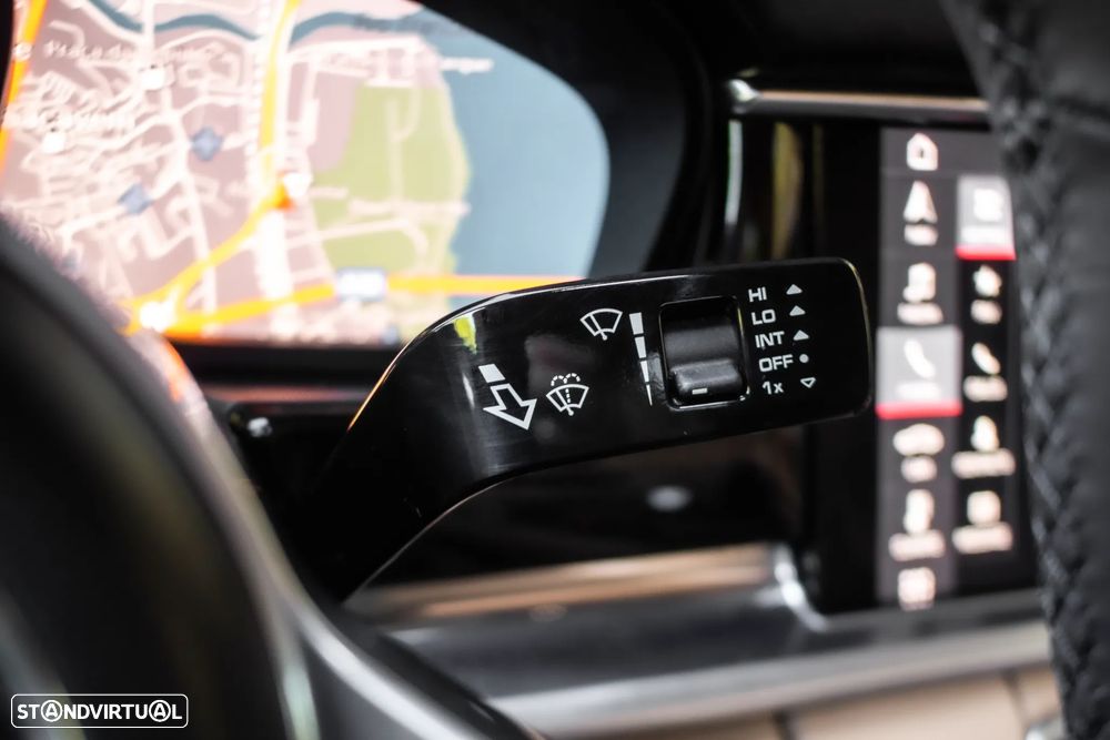 Porsche Panamera 4 E-Hybrid - 17