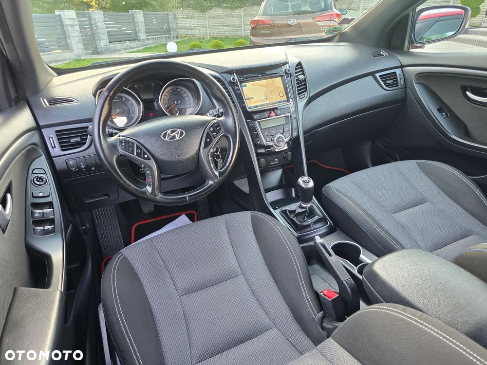 Hyundai i30 blue 1.6 GDI Passion - 25