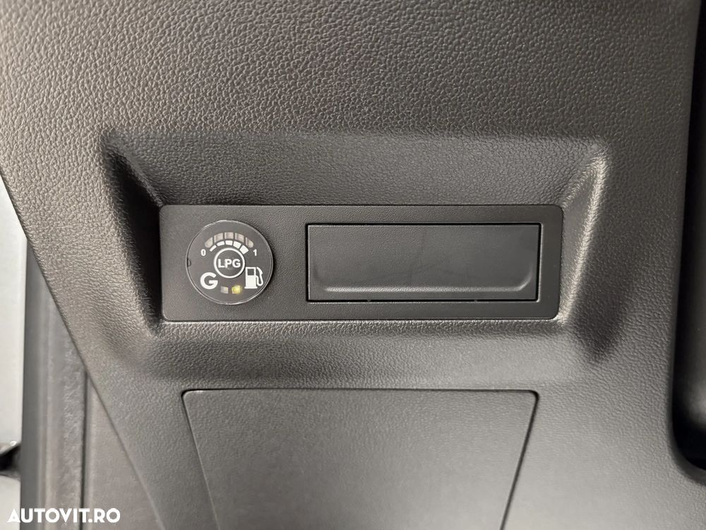 Renault Captur TCe 100 EXPERIENCE - 26