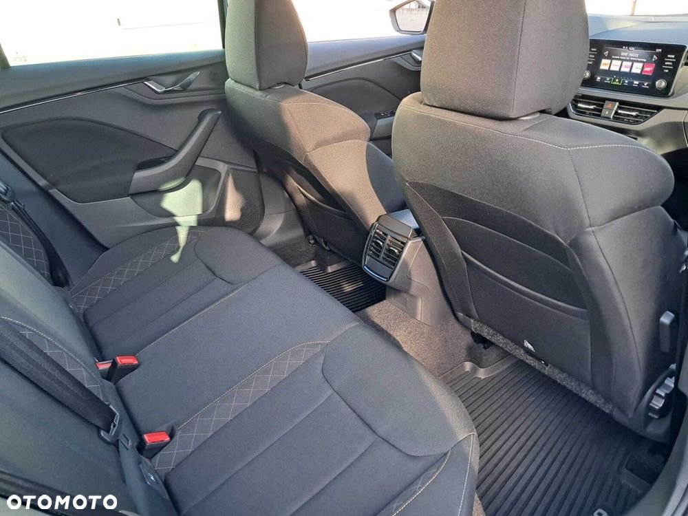 Skoda Kamiq 1.0 TSI Ambition - 32