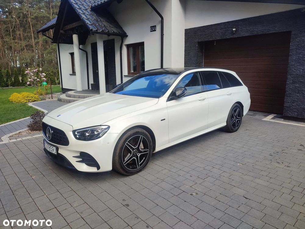 Mercedes-Benz Klasa E 300 de 9G-TRONIC Night Edition - 3