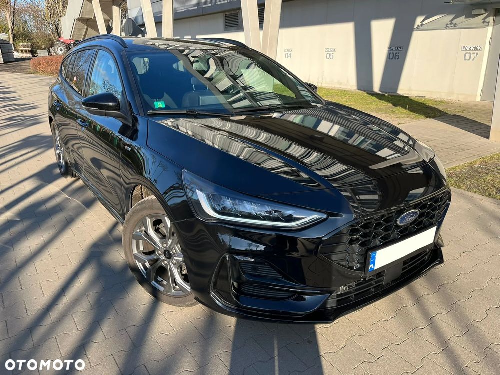 Ford Focus 1.0 EcoBoost Hybrid ST-LINE X - 1