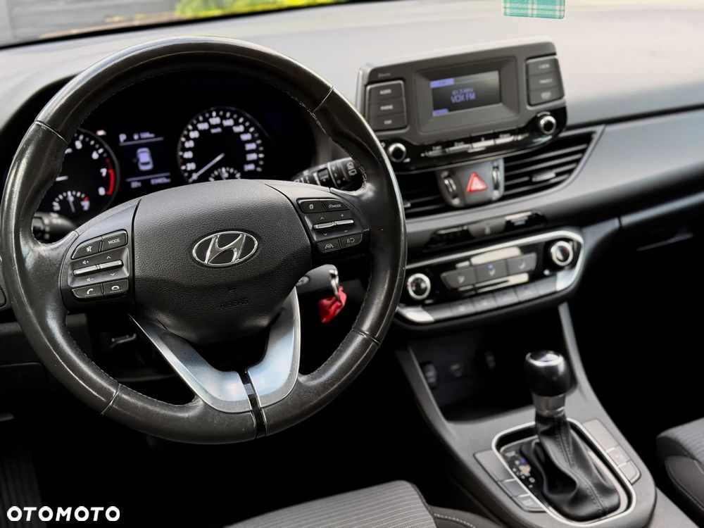 Hyundai i30 1.0 T-GDI Classic + DCT - 10