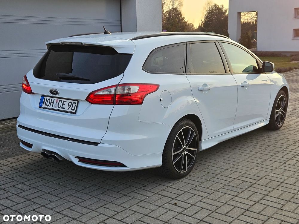 Ford Focus 2.0 EcoBoost ST mit Leder-Sport-Paket - 22