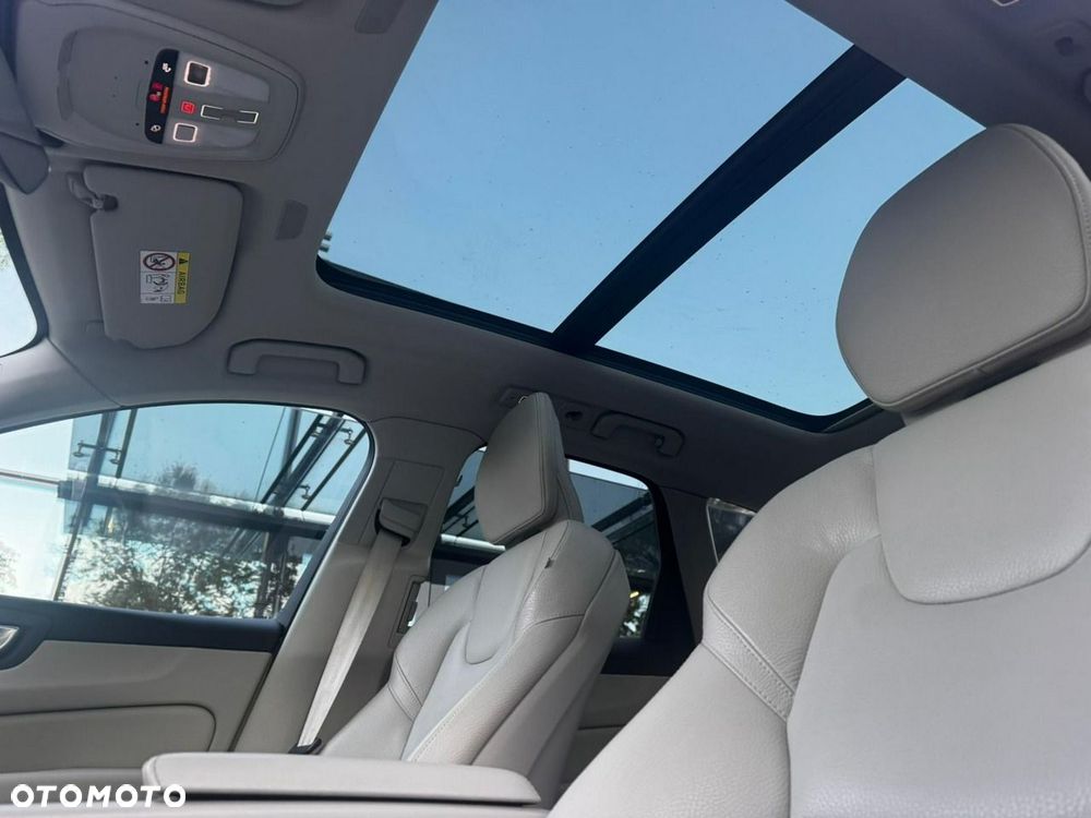 Volvo XC 60 - 21
