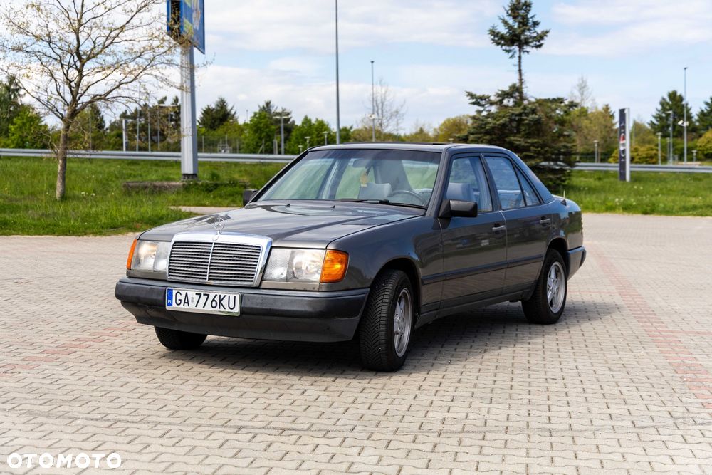 Mercedes-Benz W124 (1984-1993) - 10