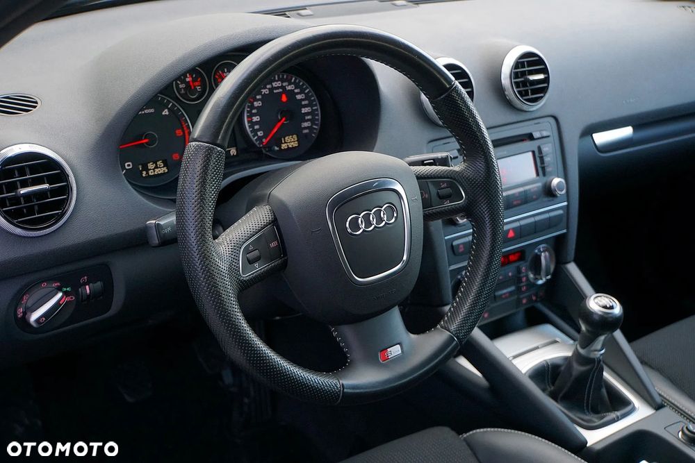 Audi A3 Sportback 2.0 TDI DPF S line Sportpaket plus - 29
