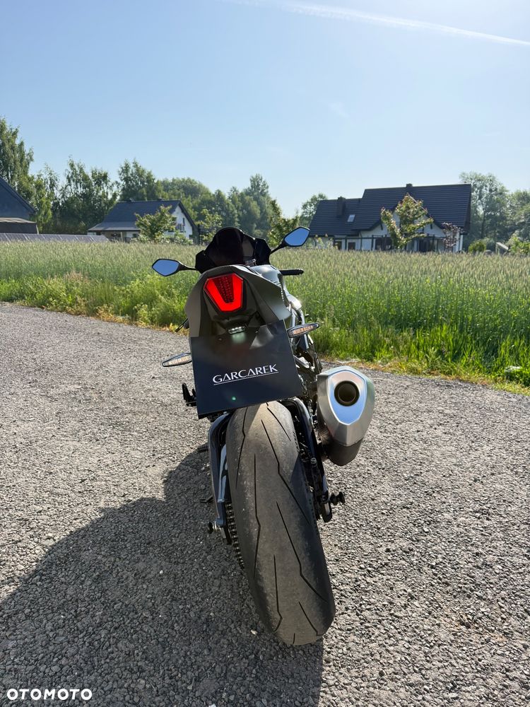 Suzuki GSX-R - 5