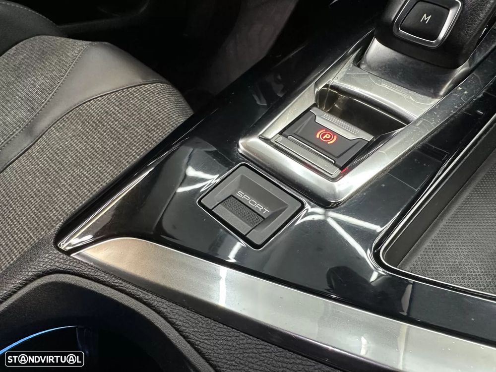 Peugeot 3008 BlueHDi 130 Stop & Start EAT8 Allure - 18