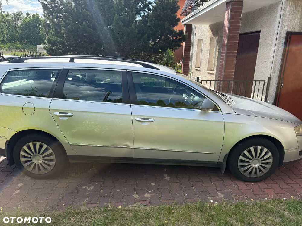 Volkswagen Passat 2.0 TDI Comfortline - 4