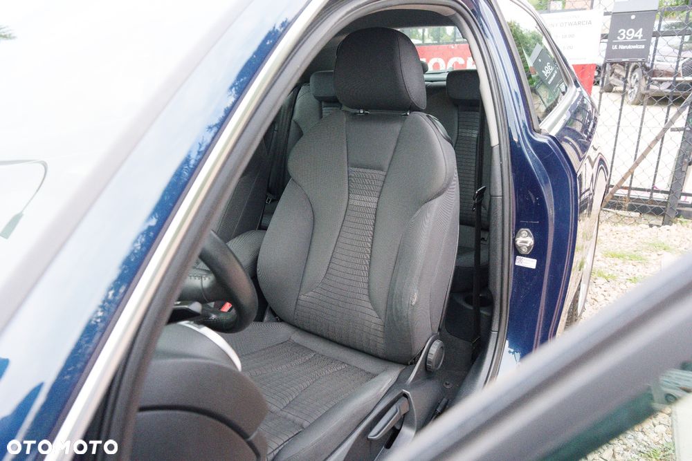Audi A3 3-drzwiowe 1.6 TDI design - 10