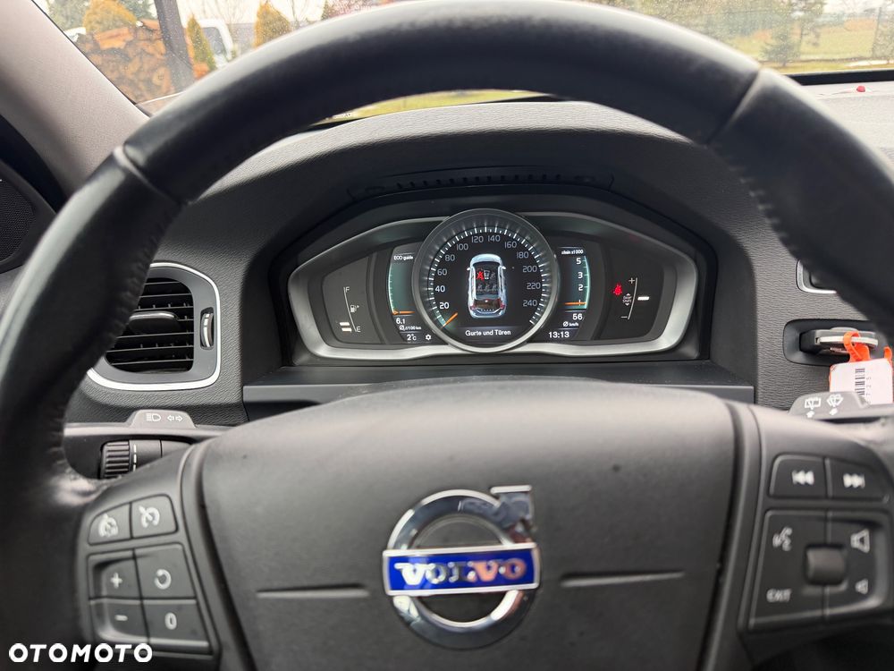 Volvo V60 D3 Summum - 9