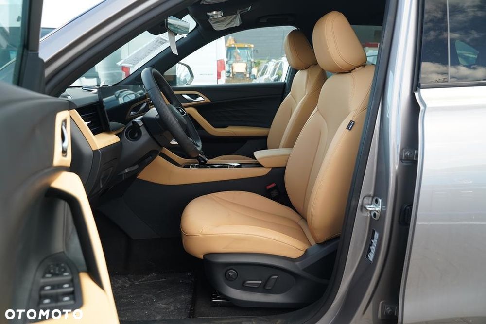 MG HS 1.5 T-GDI Exclusive DCT - 11