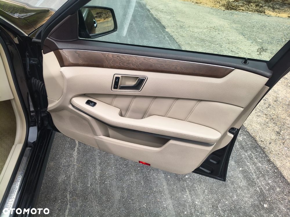 Mercedes-Benz Klasa E 220 BlueTEC 4-Matic Avantgarde - 18
