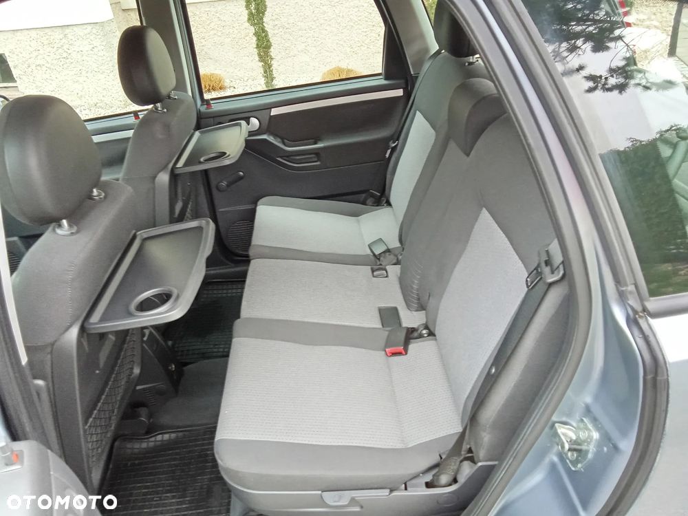 Opel Meriva 1.6 Enjoy - 26