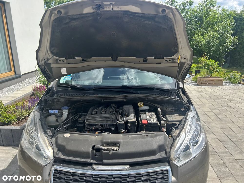 Peugeot 208 1.2 PureTech Style - 3